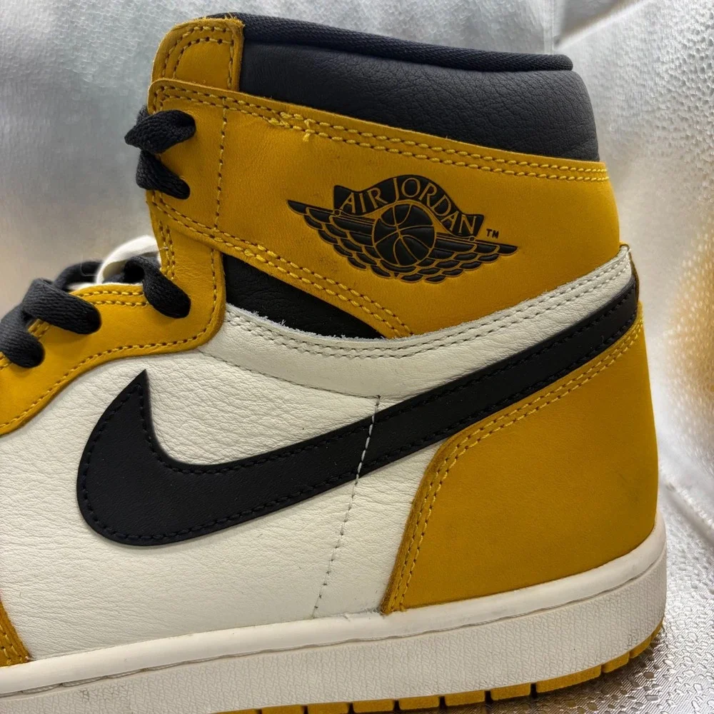 Size 11.5 Nike Air Jordan 1 Retro High OG Yellow Ochre Mens Shoes DZ5485-701